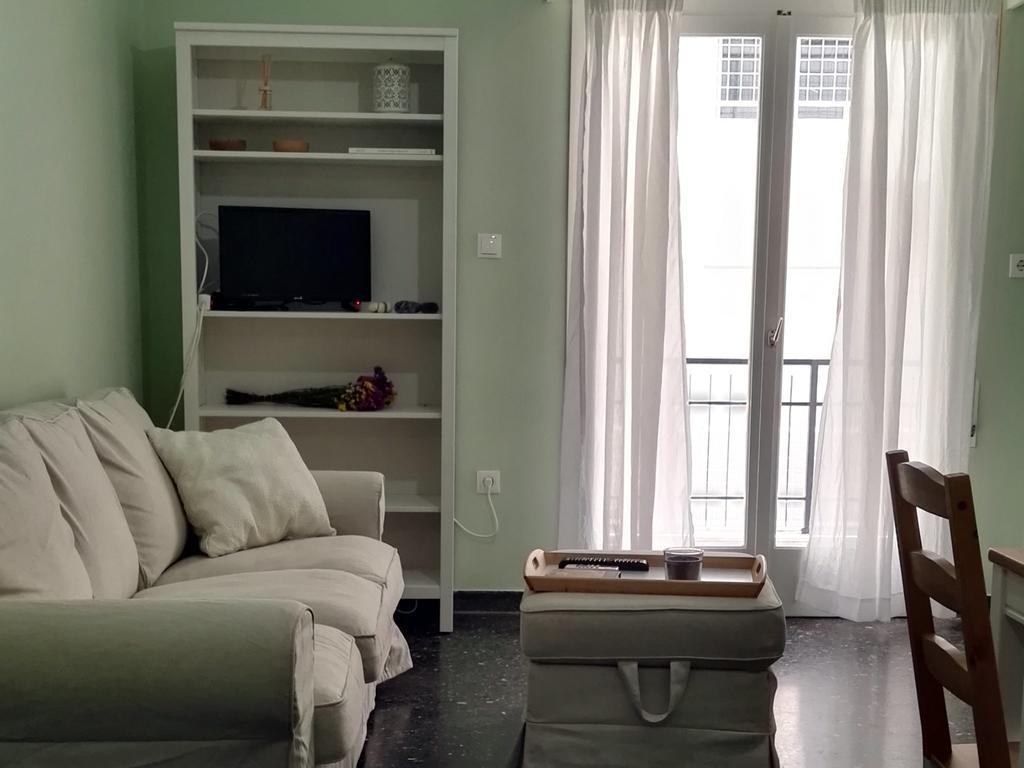 לוטראקי Paris Spacious Beach Apartment מראה חיצוני תמונה